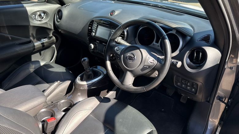 Nissan Juke 1.5 dCi Tekna 5dr Diesel Hatchback